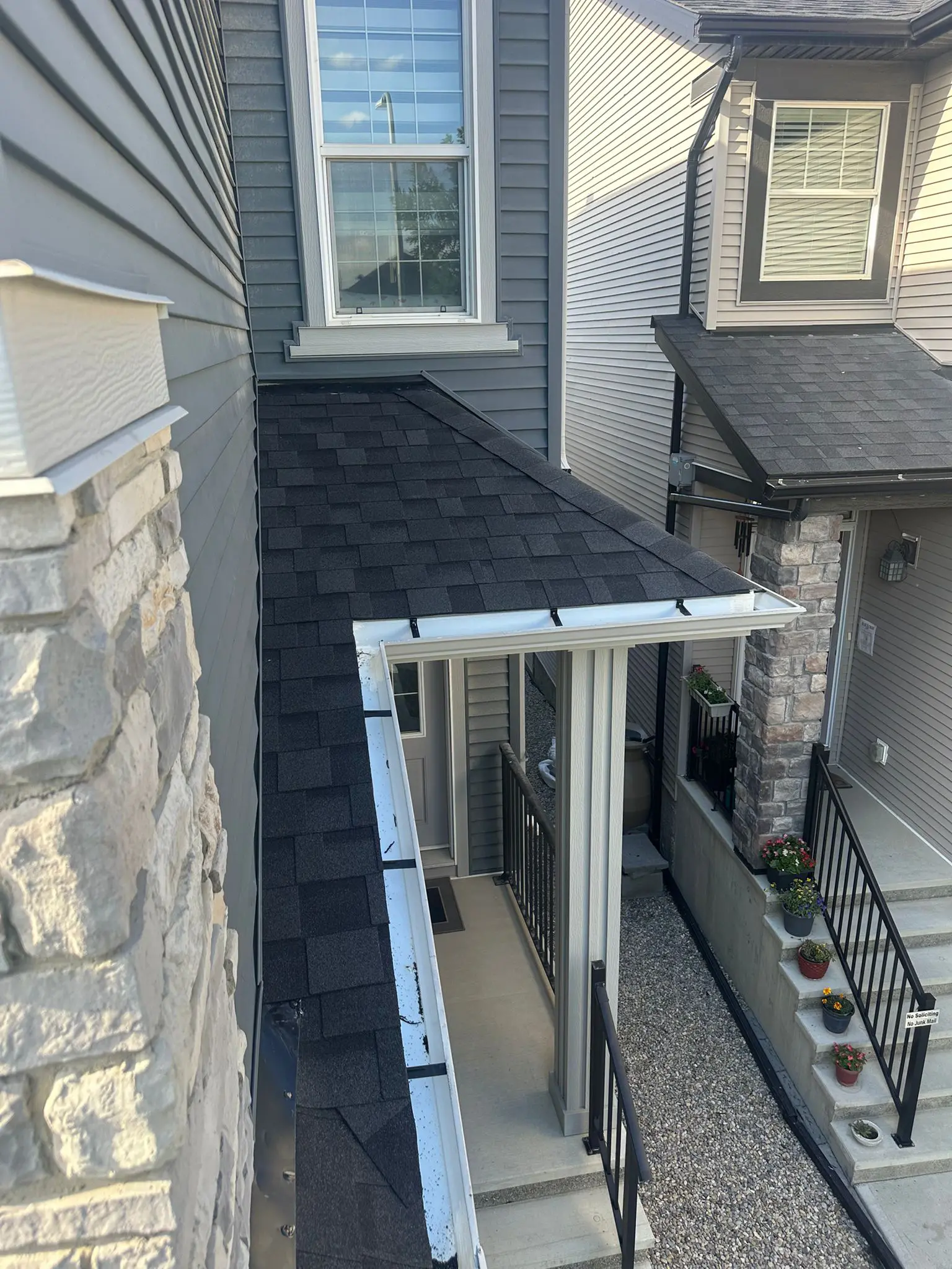 front-entry-walkway-assembly-completly-roofed